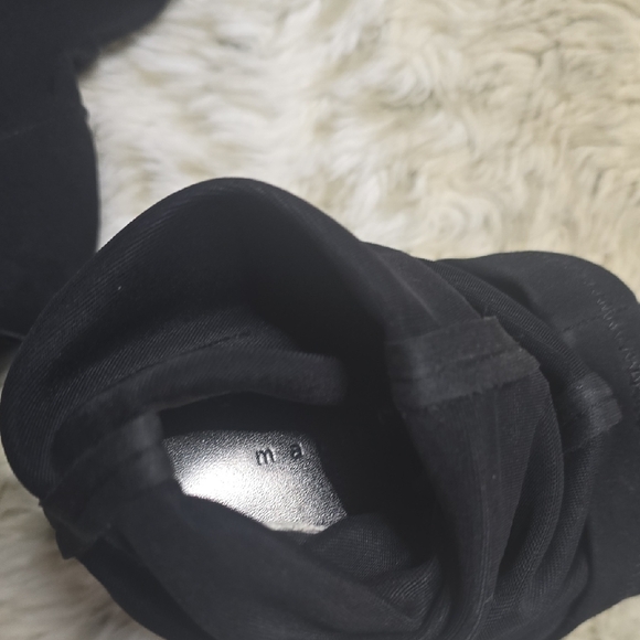 Martinez Valero Black Heeled Boots - Picture 4 of 7